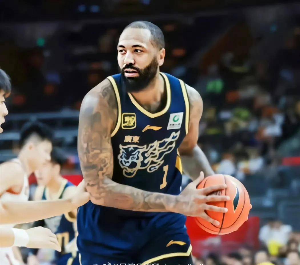 包含转会期休斯敦火箭更衣室发声：CBA季后赛节点到来，压力陡增，高层口径保持一致的词条