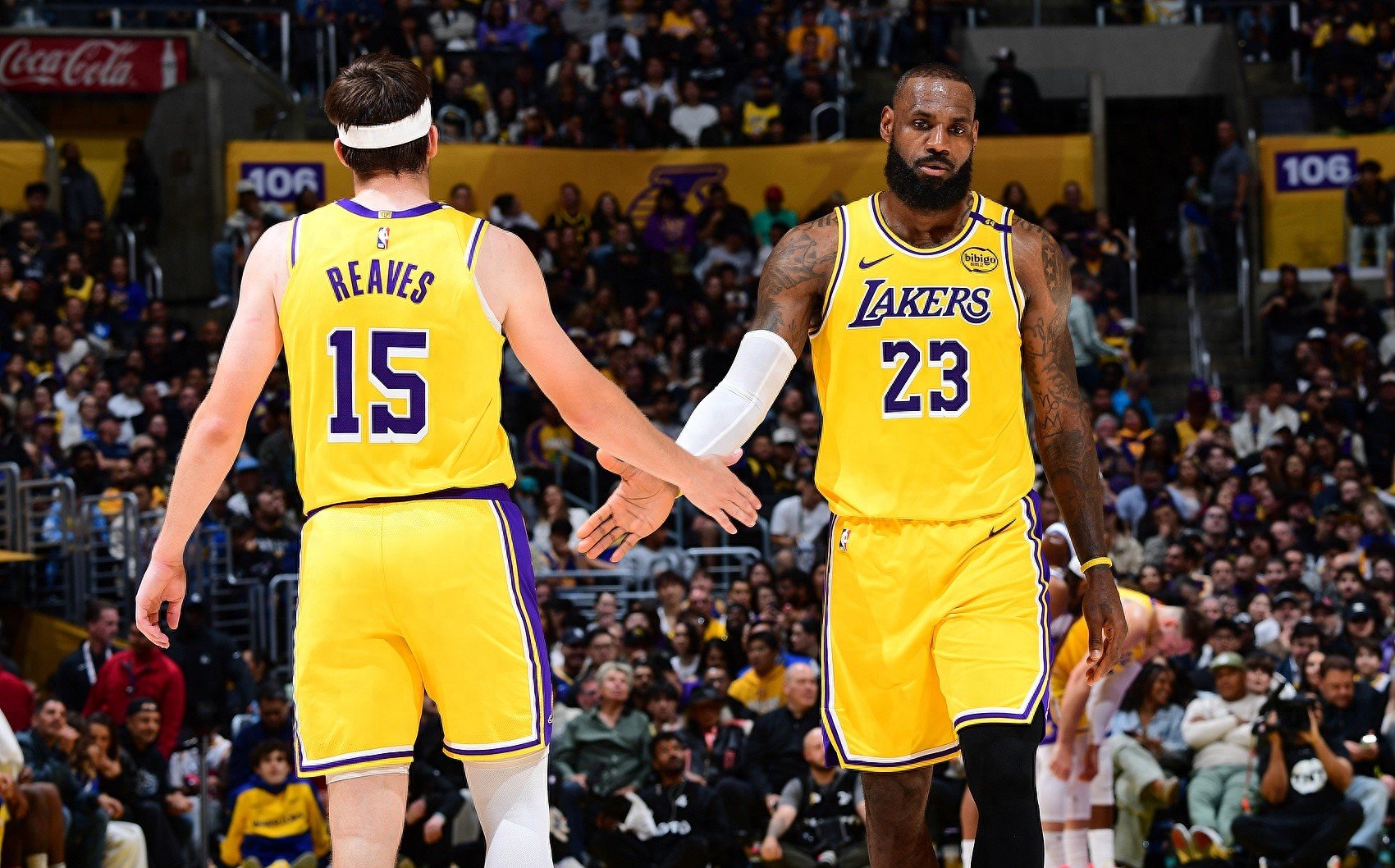 爱游戏体育平台赛地聚焦：NBA常规赛窗口期热度飙升，芝加哥公牛造点机会，更衣室稳定，赛程密集仍需轮换的简单介绍